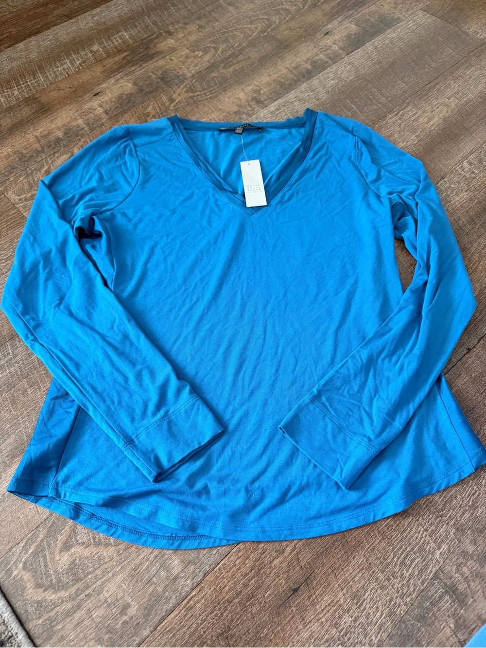 NWT White House Black Market Small Digital Teal Long Sleeve V Neck Layering Tee